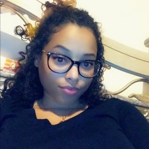 Meet your Posher, Veronica